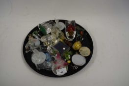 TRAY OF VARIOUS 20TH CENTURY GLASS ORNAMENTS AND OTHER ITEMS