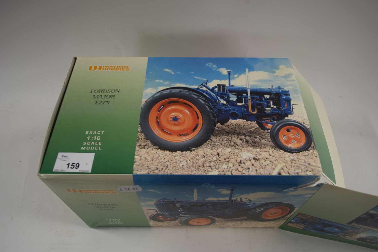 UNIVERSAL HOBBIES FORDSON MAJOR E27N MODEL TRACTOR