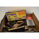 BOX OF VARIOUS 00 GAUGE MODEL RAILWAY ITEMS TO INCLUDE LOCOMOTIVES, VARIOUS CARRIAGES ETC