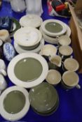 QUANTITY OF WEDGWOOD 'MOSS GREEN' TEA AND TABLE WARES