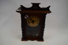 EARLY 20TH CENTURY MANTEL CLOCK WITH TURNED DECORATION TO CASE