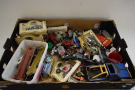 BOX OF VARIOUS DIE-CAST AND OTHER TOY VEHICLES TO INCLUDE MATCHBOX AND OTHERS