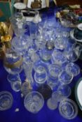 COLLECTION VARIOUS CLEAR DRINKING GLASSES, DECANTERS ETC