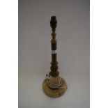 FLUTED BRASS TABLE LAMP ON CIRCULAR MARBLE BASE