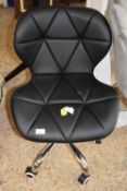 LEATHERETTE FINISH REVOLVING OFFICE CHAIR