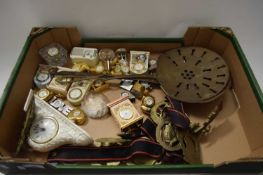 MIXED LOT : VARIOUS MINIATURE MANTEL CLOCKS, HORSE BRASSES, CREAM SKIMMERS ETC