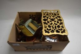 BOX OF MIXED WARES TO INCLUDE BRASS TRIVET, BRASS ORNAMENTS, TABLE BRUSH ETC