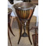 EARLY 20TH CENTURY DARK OAK THREE FOOTED PLANT STAND WITH METAL LINER, 92CM HIGH