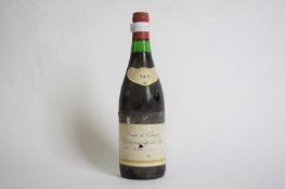 One bottle Comte de Colombe Chateauneuf du Pape 1969