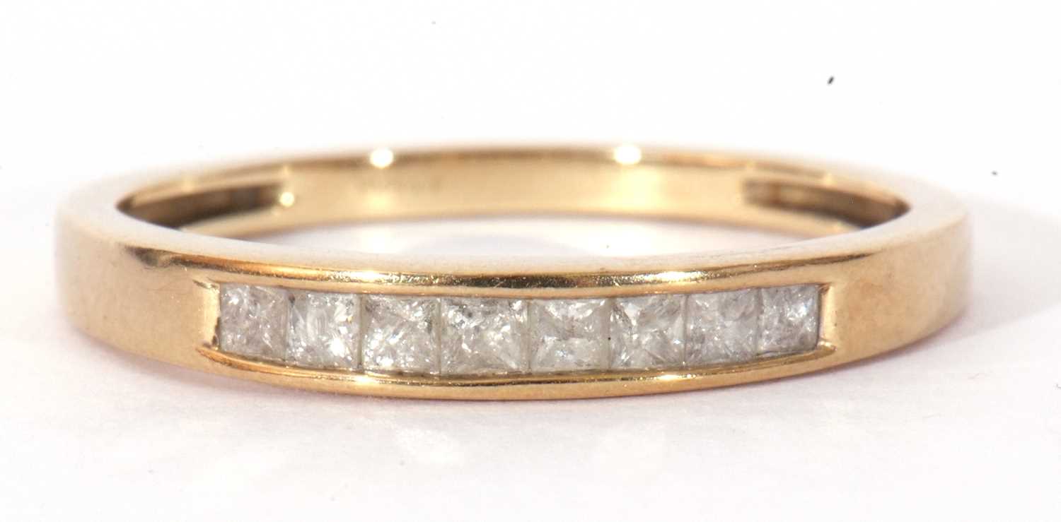 Modern 9ct gold and diamond ring featuring eight small Princess cut diamonds, channel set, size R - Image 2 of 8
