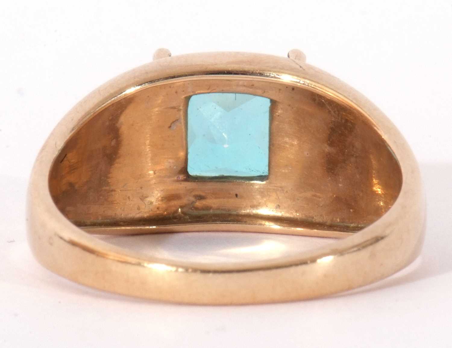 Modern 9ct gold blue zircon dress ring, the square cut zircon 8mm x 8mm, four claw set and raised - Image 4 of 10