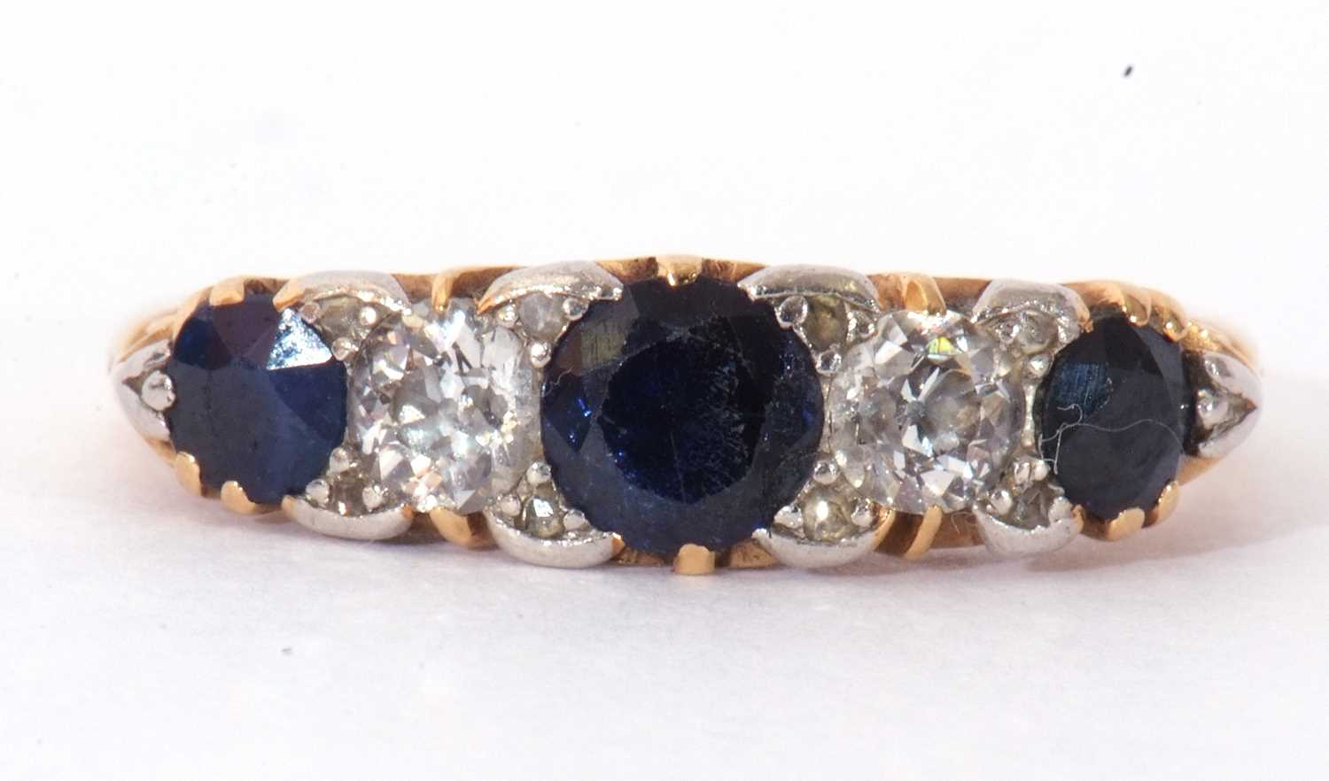 Sapphire and diamond ring featuring three round graduated sapphires and two round old cut - Image 10 of 11