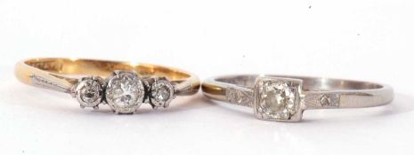 Mixed Lot: single stone diamond ring featuring an old cut diamond in a box setting, 0.10ct approx,