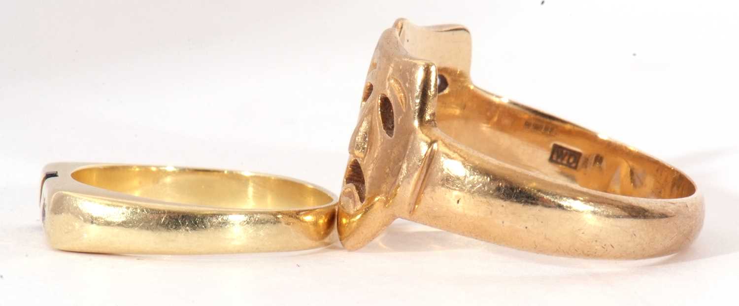 Mixed Lot: 9ct gold 'Comedy & Tragedy' mask ring, together with a 585 stamped designer ring set with - Image 5 of 12