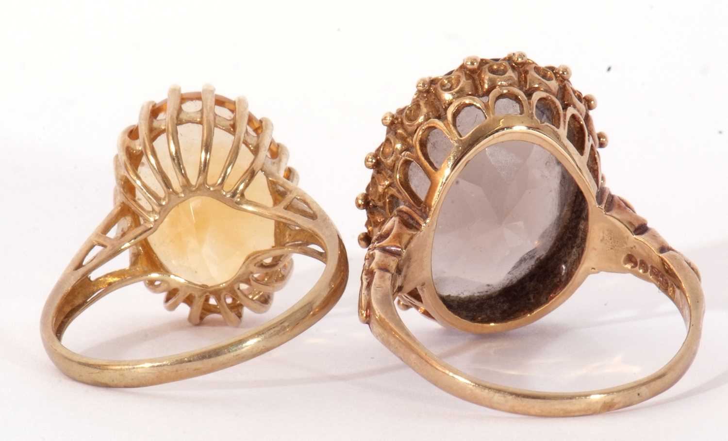 Mixed Lot: 9ct gold, smoky quartz dress ring, London 1972, size U, together with a 9ct gold lemon - Image 4 of 9