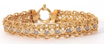 Modern Italian 9kt stamped decorative link bracelet, 19cm long, 11.8gms