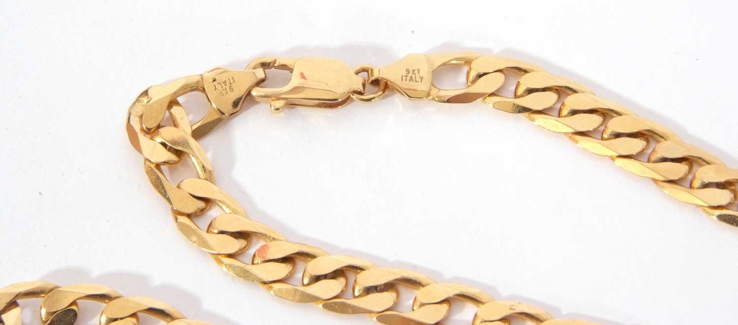 Modern Italian 9kt stamped flattened curb link necklace, 25cm long fastened, 33.4gms - Image 3 of 3