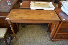 REPRODUCTION YEW WOOD VENEERED SIDE TABLE, 97CM WIDE