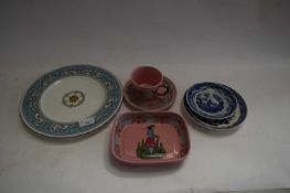 MIXED LOT WEDGWOOD FLORENTINE PATTERN DINNER PLATE PLUS OTHER CERAMICS