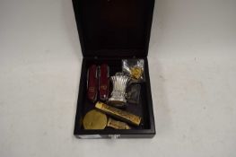 BOX OF MIXED ITEMS TO INCLUDE VARIOUS POCKET KNIVES, BRITISH LEGION BADGE, SILVER PLATED LIGHTER