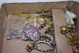 BOX COSTUME JEWELLERY