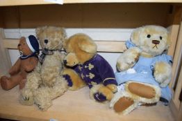 MIXED LOT COMPRISING SMALL HARRODS BEAR AND THREE OTHERS (4)