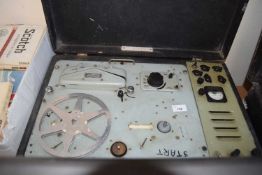 WW REEL TO REEL TAPE RECORDER