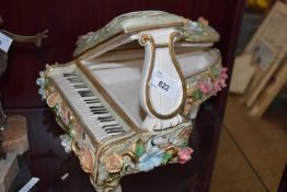 CONTINENTAL PORCELAIN MODEL OF A GRAND PIANO