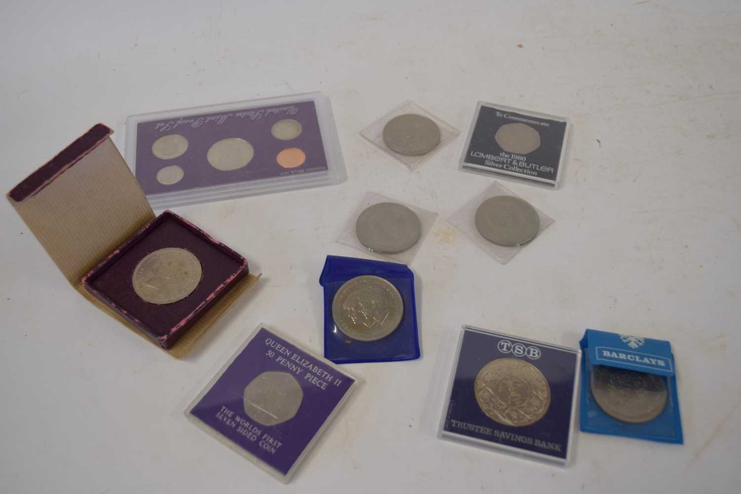 SELECTION OF VARIOUS COMMEMORATIVE COINAGE