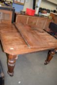 LATE VICTORIAN OAK EXTENDING DINING TABLE WITH EXTRA LEAF, 120CM WIDE UNEXTENDED