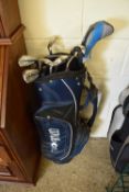 WILSON GOLF BAG CONTAINING WILSON START CLUBS