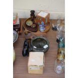 MIXED LOT - GREEN GLASS VASE, VARIOUS WOODEN WARES, COW CREAMER ETC
