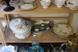 MIXED LOT CERAMICS TO INCLUDE A SPODE STAFFORD FLOWERS COVERED VEGETABLE DISH, CONTINENTAL