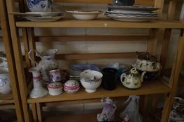 MIXED LOT CERAMICS AND GLASS WARES TO INCLUDE DRESSING TABLE CHINA WARES, TEA POT, DAVENPORT RED