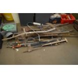 LARGE MIXED LOT VARIOUS GARDEN AND OTHER TOOLS
