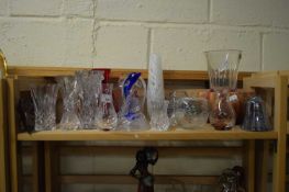 MIXED LOT OF GLASS VASES, ORNAMENTS ETC