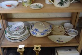 MIXED LOT VARIOUS CERAMICS TO INCLUDE BLUE AND WHITE VEGETABLE DISH