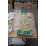 MIXED LOT VARIOUS GLASS WARES, GLASS SUNDAE DISHES, CHAMPAGNE FLUTES ETC