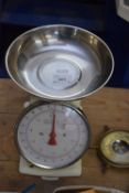 KITCHEN SCALES