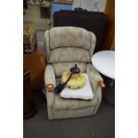 ELECTRIC RECLINER CHAIR