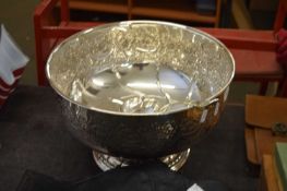 LARGE VINERS OF SHEFFIELD SILVER PLATED PUNCH BOWL WITH LADLE