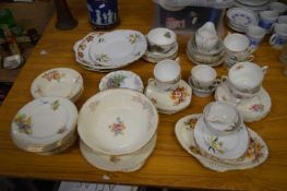 LARGE MIXED LOT VARIOUS TEA WARES TO INCLUDE COLCLOUGH