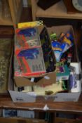 BOX OF TOY VEHICLES TO INCLUDE MATCHBOX AND OTHERS