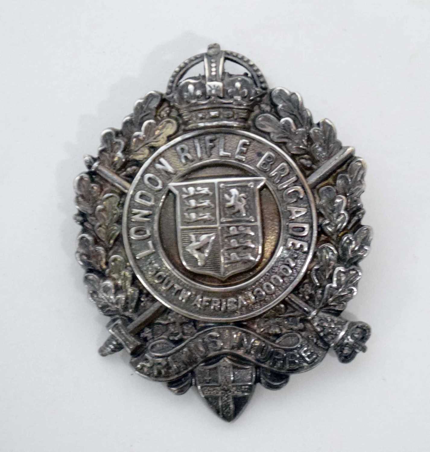 WWI London Rifle Brigade Officers silver cap badge, hallmarked Birmingham FBS 1916