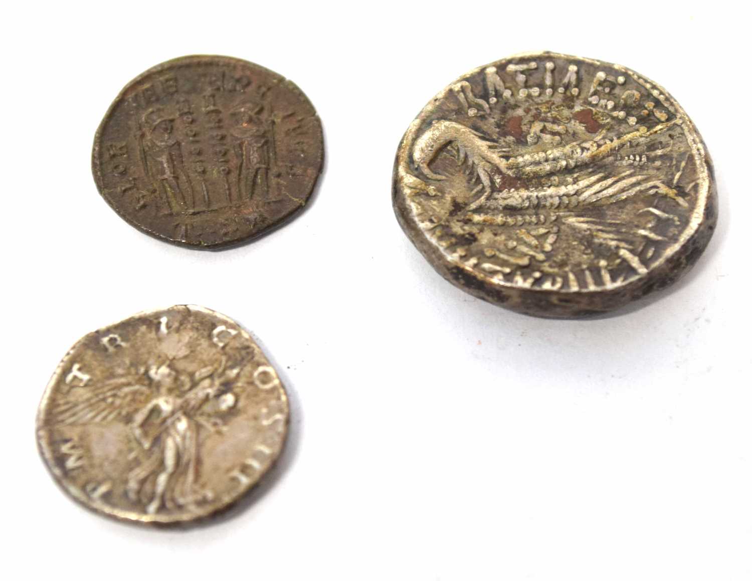 Assortment of coins to include Elizabeth I 1574 sixpence, George IV 1821 crown, William IV 1836 - Image 4 of 14
