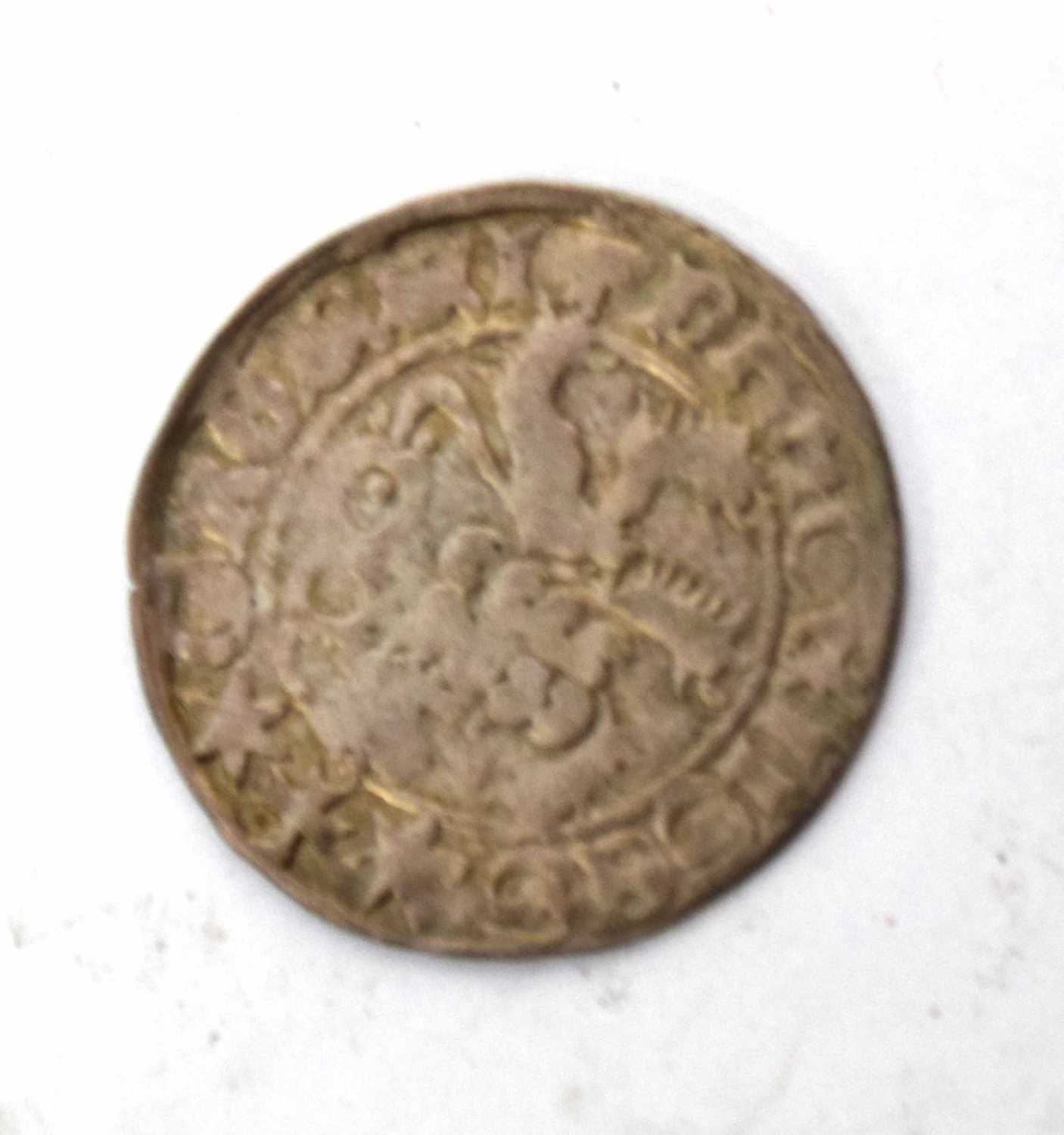 Assortment of coins to include Elizabeth I 1574 sixpence, George IV 1821 crown, William IV 1836 - Image 12 of 14