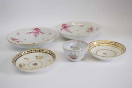 Group of English porcelains, 18th century, including a Caughley saucer and tea bowl, together with