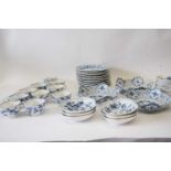 Quantity of Meissen table wares, all in the onion pattern, early/mid-20th century, including 10 cups
