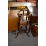 Georgian mahogany wig or wash stand of typical form, set on three outswept legs, 79cm high