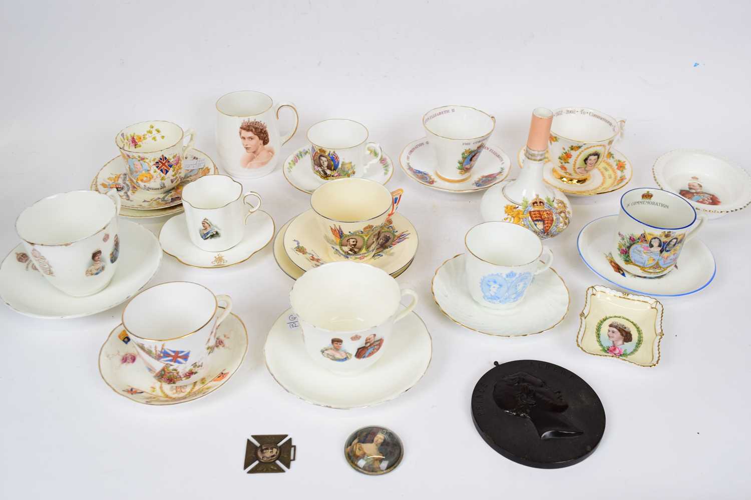 Quantity of porcelain commemorative wares including examples by Royal Doulton for Edward VII & Queen